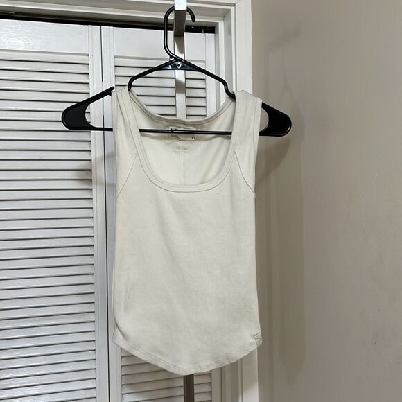 Hummingbird tank - Picture 2 of 5